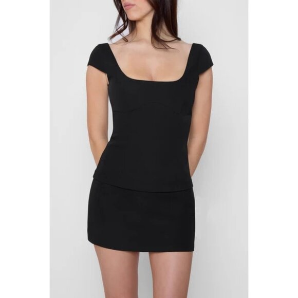 LEAU Classic Column Micro Mini Skirt in Black - Picture 2 of 5